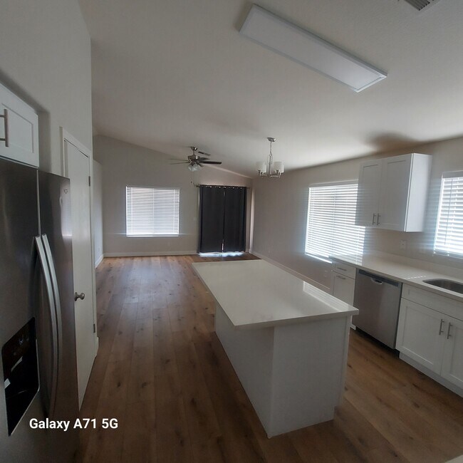 Building Photo - 9959 E Delta Cir
