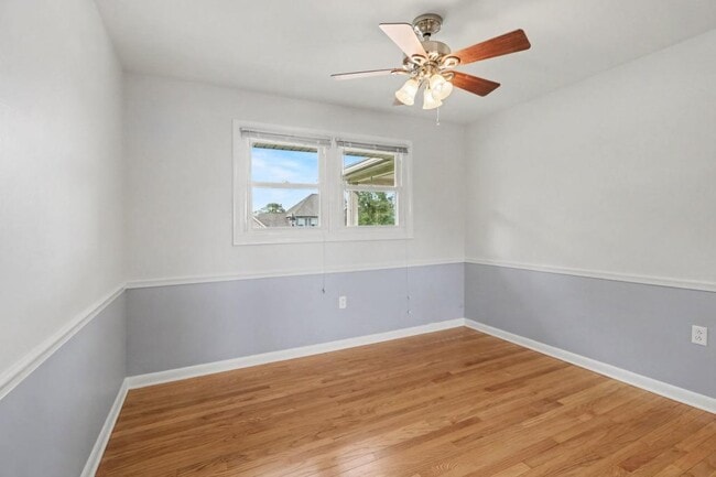 Building Photo - 831 Limekiln Rd