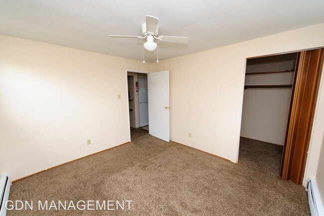 Building Photo - 3298 Camvic Terrace