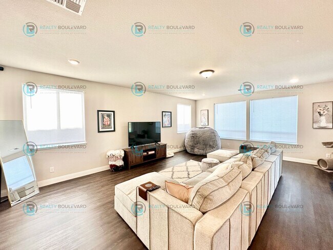 Building Photo - Welcome to your dream home, where modern elegance meets unparalleled convenience!