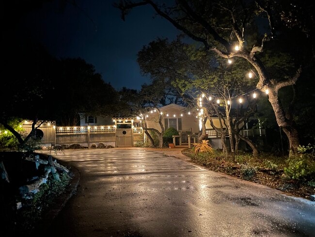 Building Photo - 104 S Tumbleweed Trail