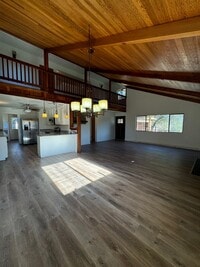 Building Photo - Lake of the pines GOLF COURSE charmer! New counters, new floor, new paint! Wonderful home!