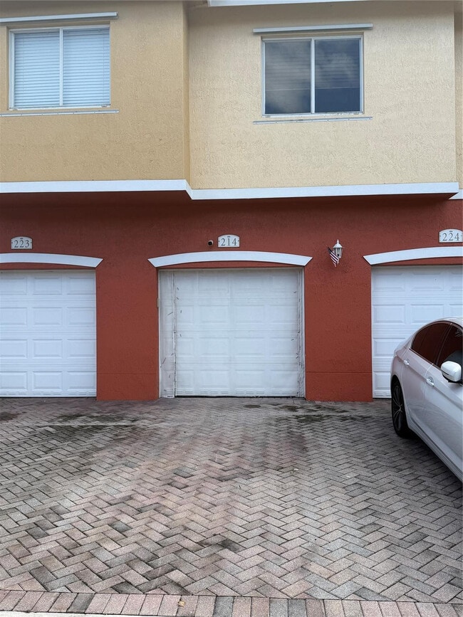 Building Photo - 3340 Palomino Dr