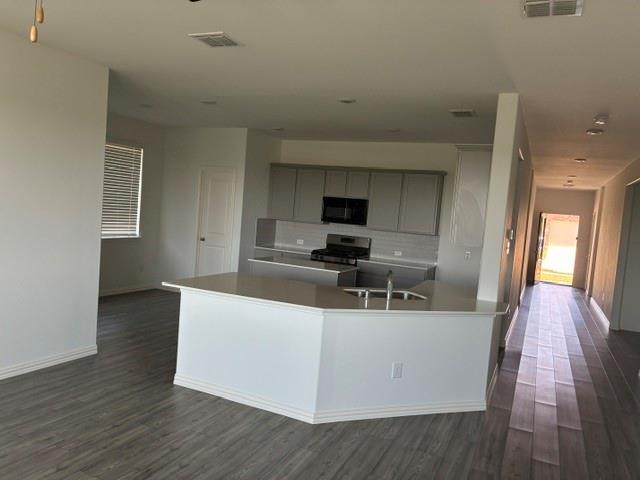 Building Photo - 2527 Real Quiet Dr