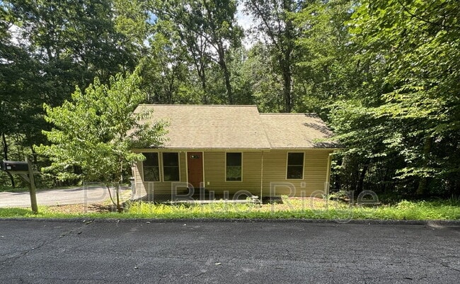 Primary Photo - 46 Madison Heights Dr