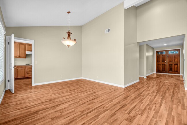 Building Photo - 18096 Lemon St
