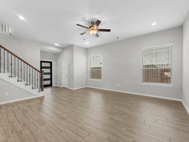 Building Photo - 731 Lacebark Elm Trl