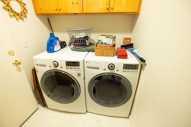 Building Photo - 115 Maybeck St