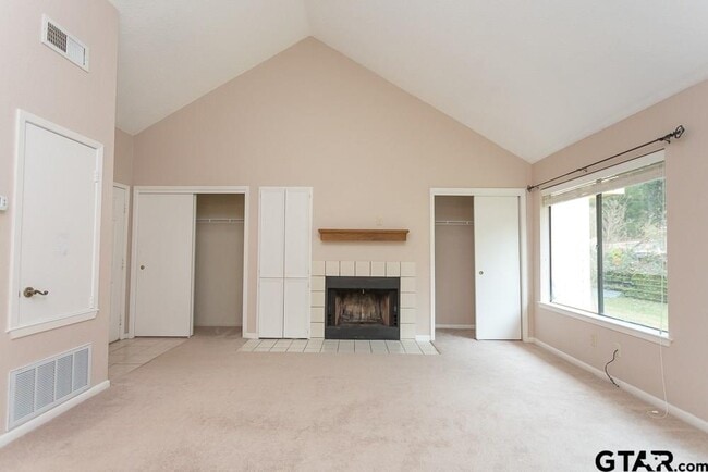 Building Photo - 1767 Eaglewood Drive