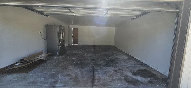 Building Photo - 9831 S Darin Dr