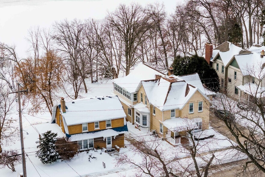 Building Photo - 301 W Wisconsin Ave