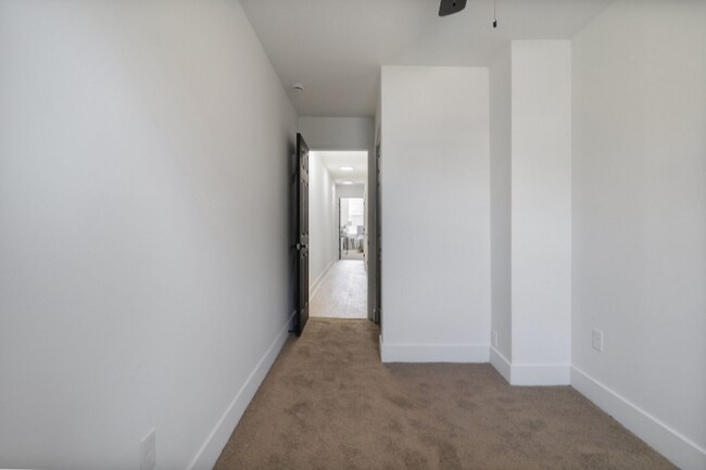Building Photo - 1706 McCulloh St