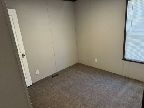 Building Photo - 2429 E Birch Dr