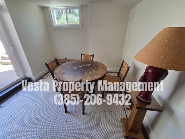 Building Photo - 2583 Brinker Ave