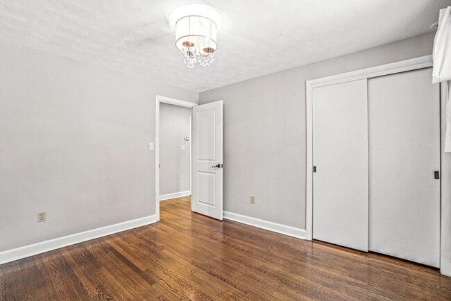 Building Photo - 181 Moss Hill Rd