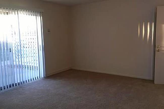 Building Photo - zzBethany Park Plaza