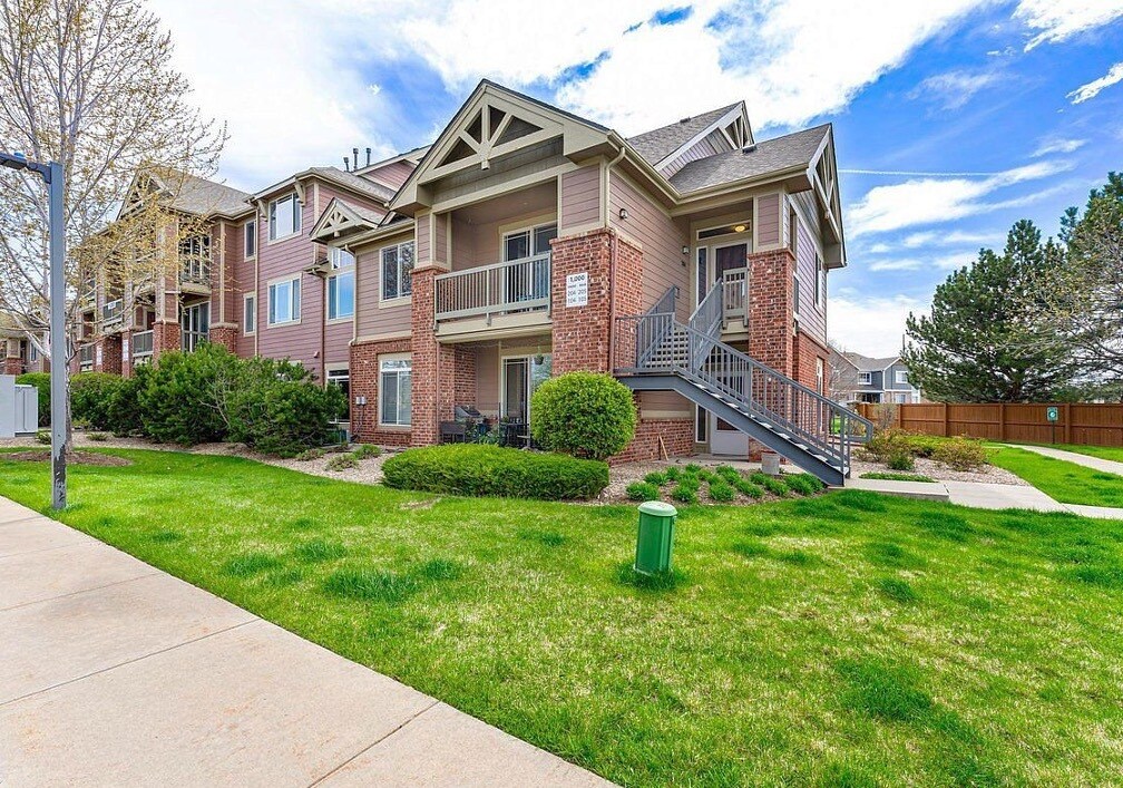 Building Photo - 804 Summer Hawk Dr