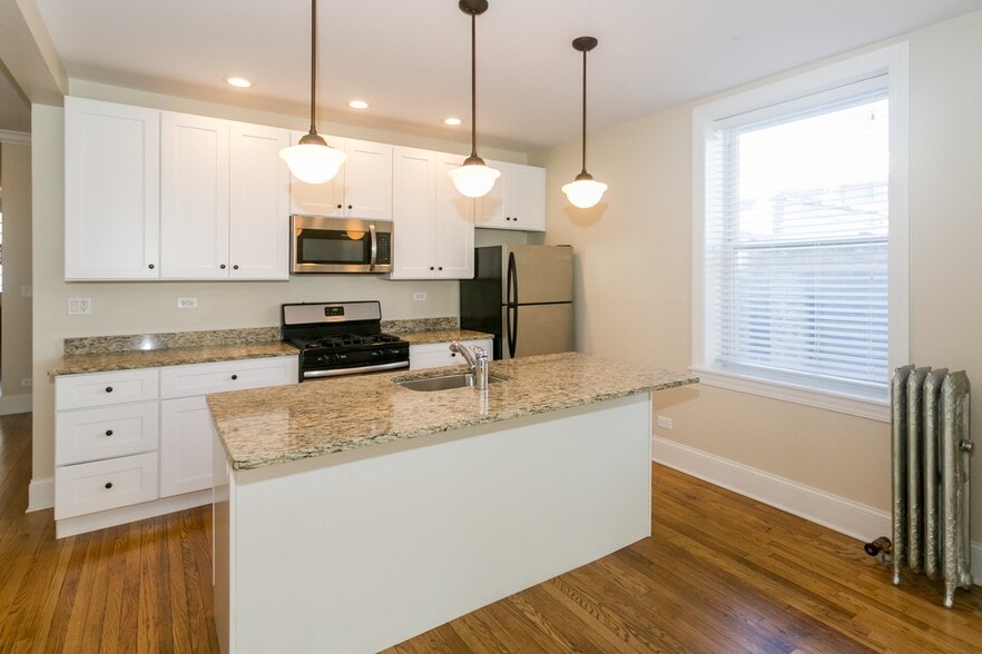 Open Floor Plans - 5135-45 S. Ingleside Ave.