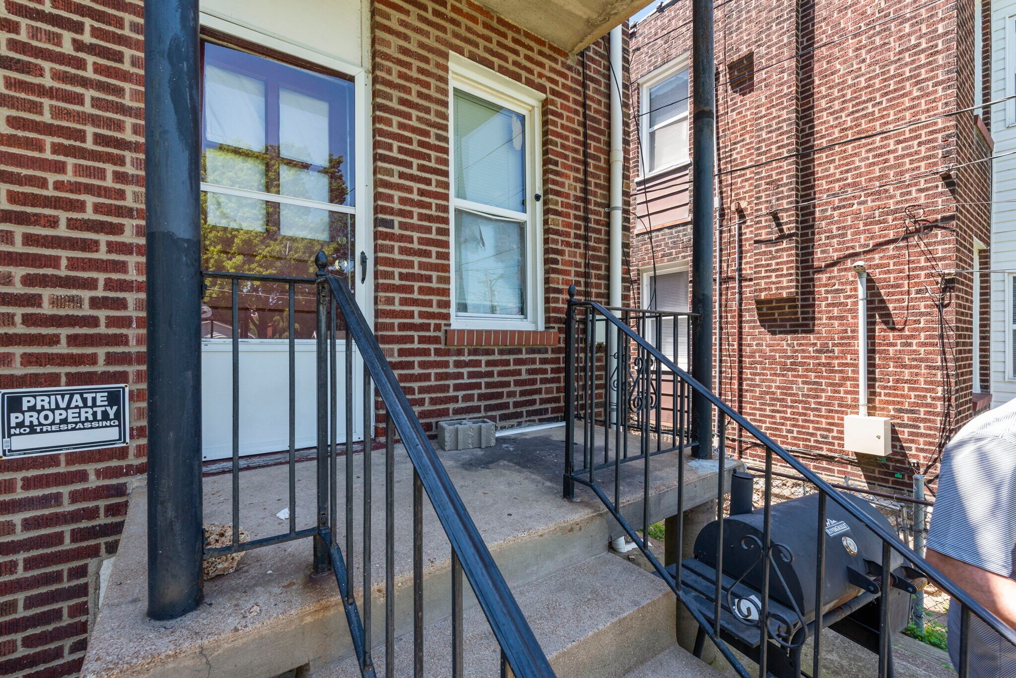 Building Photo - 3925 Dunnica Ave