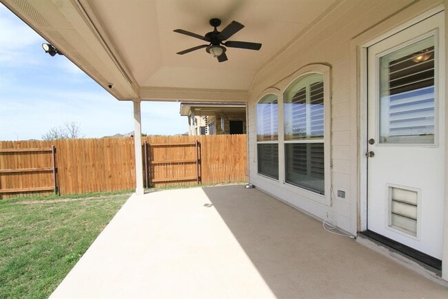 Building Photo - 3640 Rosalina Loop