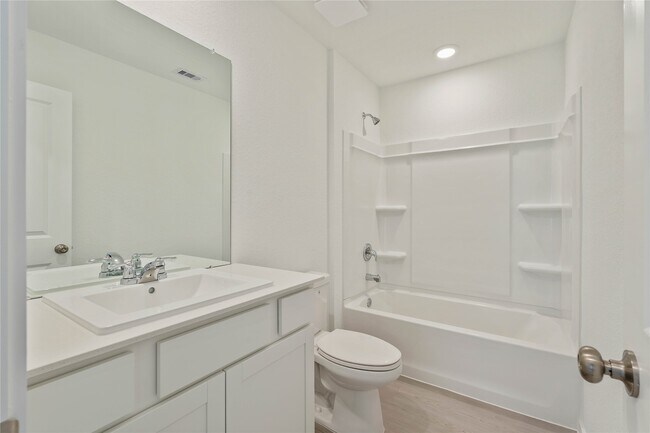 Building Photo - 14801 N Ascot Bend Cir