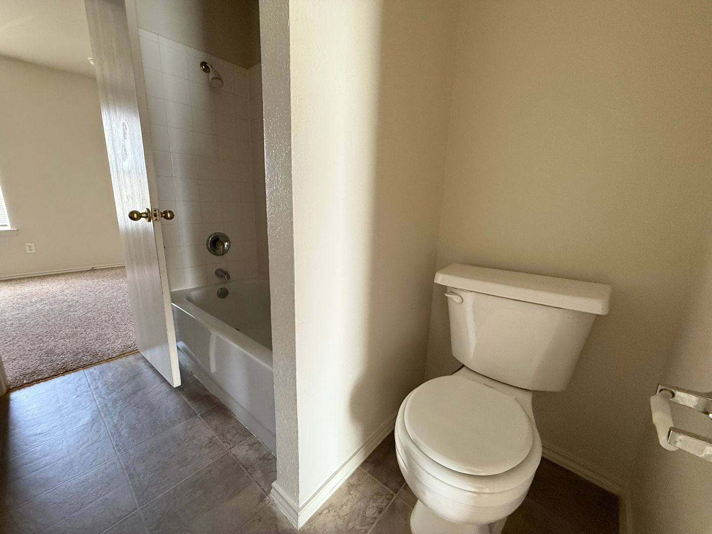 Building Photo - 403 Creek St