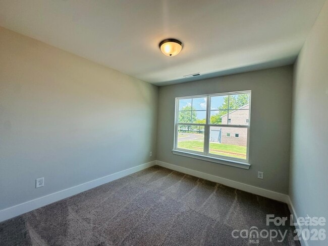 Building Photo - 5633 Stafford Rd