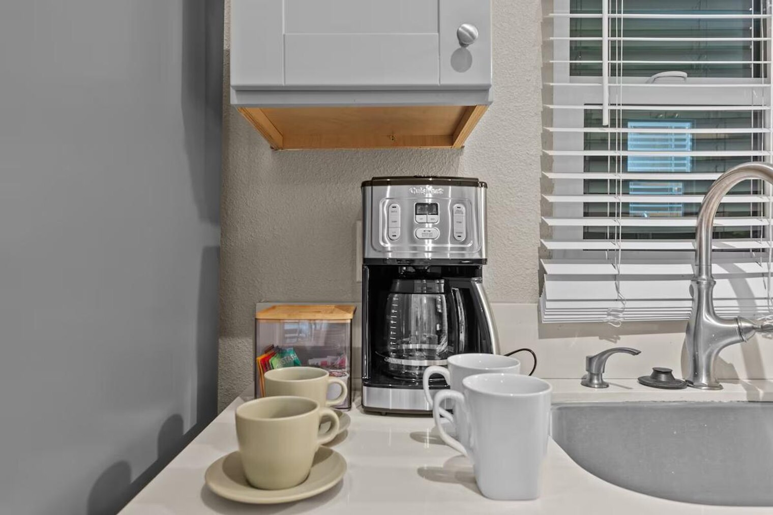 Building Photo - 223 28th St