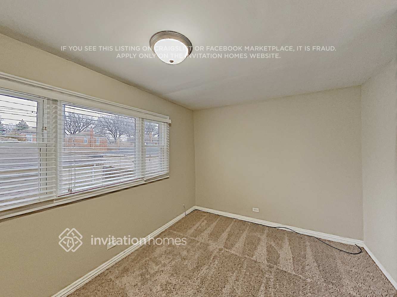 Building Photo - 5049 N Newcastle Ave