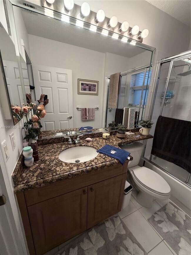 Building Photo - 10390 Utopia Cir E