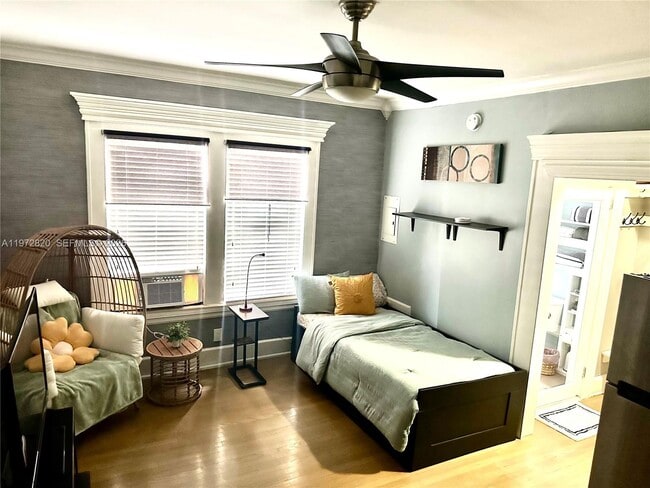 Building Photo - 124 Mendoza Ave