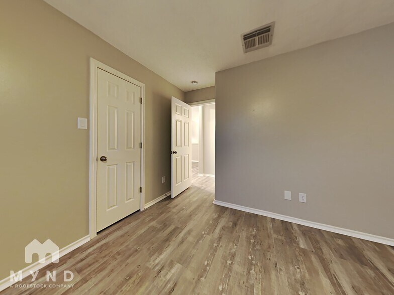 Building Photo - 10507 Scenic Cove Ct