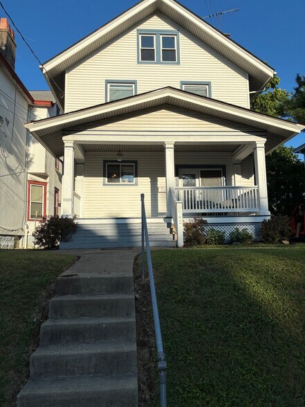 Primary Photo - 3962 Spencer Ave