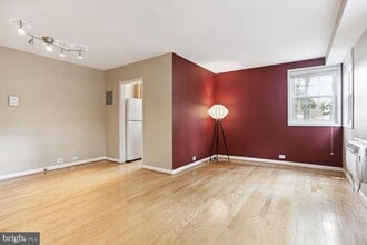 Building Photo - 209 N Trenton St