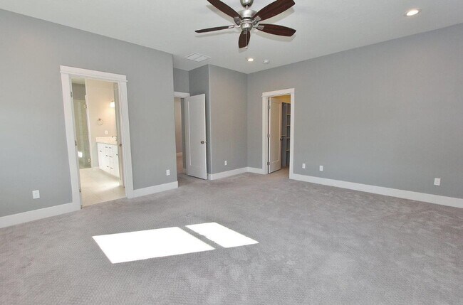 Building Photo - Immaculate Home in Harris Ranch