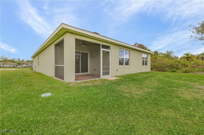 Building Photo - 616 Posadas Cir
