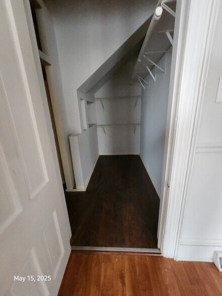 Walkin Closet - 1775 Hamilton Ave