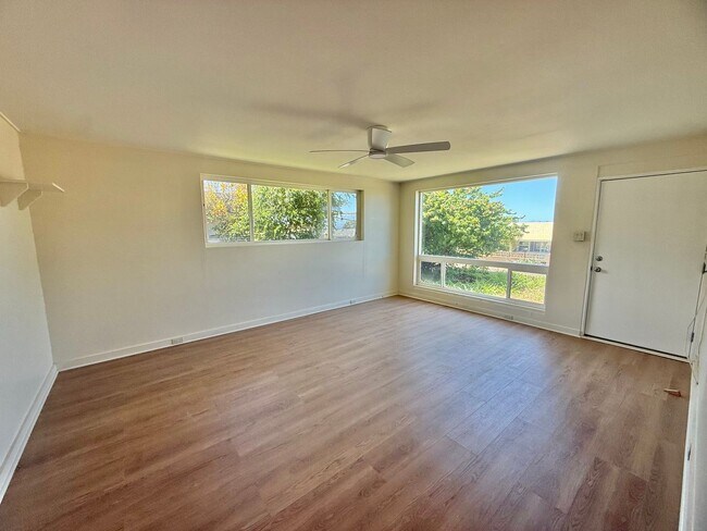 Building Photo - Newly Renovated 4 Bedroom / 2 Bathroom Home for Rent in Lahaina!