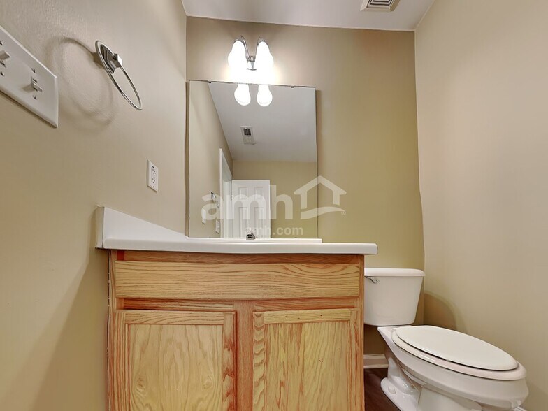 Building Photo - 5829 Bryanstone Pl