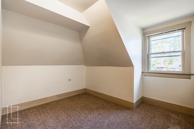 Building Photo - 350 Wilber Ave