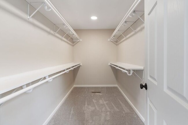 Building Photo - $1,895 | 2 Bedroom, 2 Bathroom House | Pet...