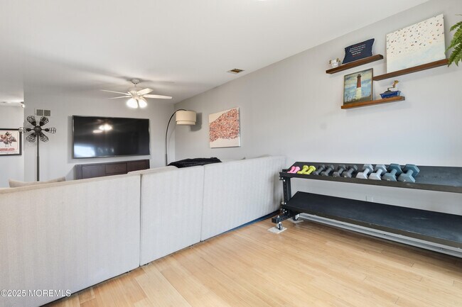 Building Photo - 65 Cedar Ave