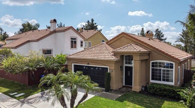 Building Photo - 13885 Portofino St