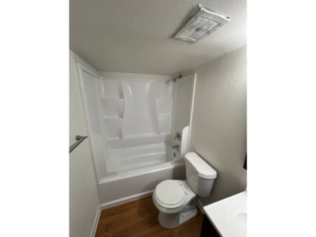 Building Photo - 4647 S Lowell Blvd