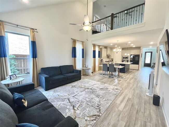 Building Photo - 3121 Casablanca St