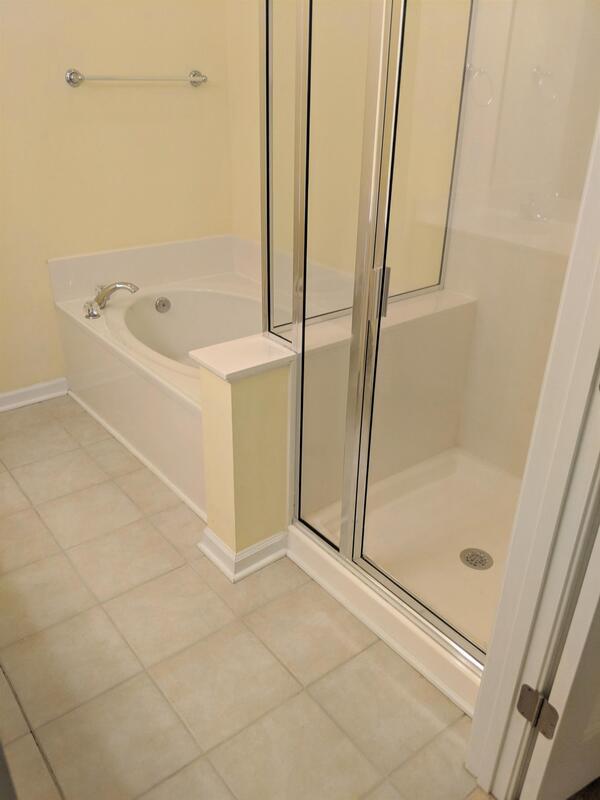 Building Photo - 35 Brightmore Dr