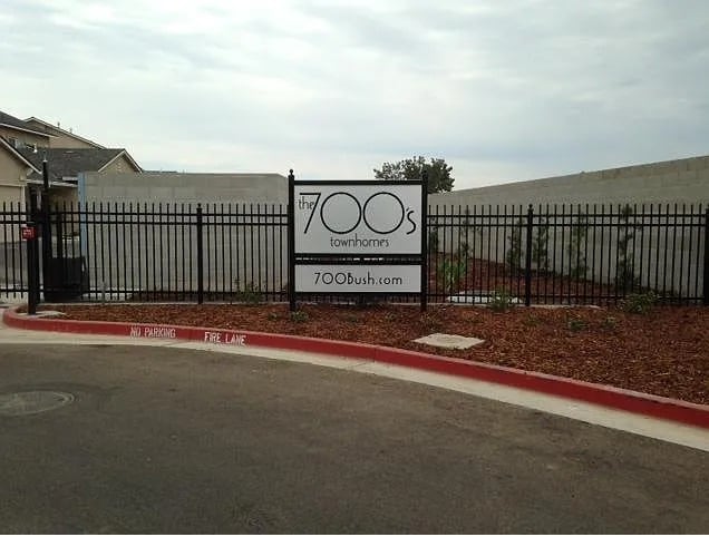 Building Photo - 700 Bush Ave