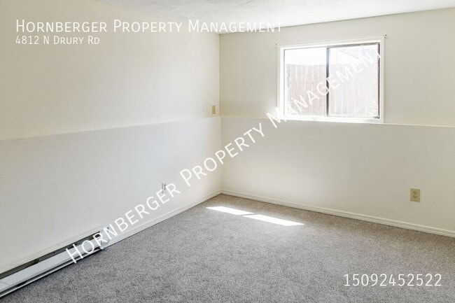 Building Photo - 4812 N Drury Rd