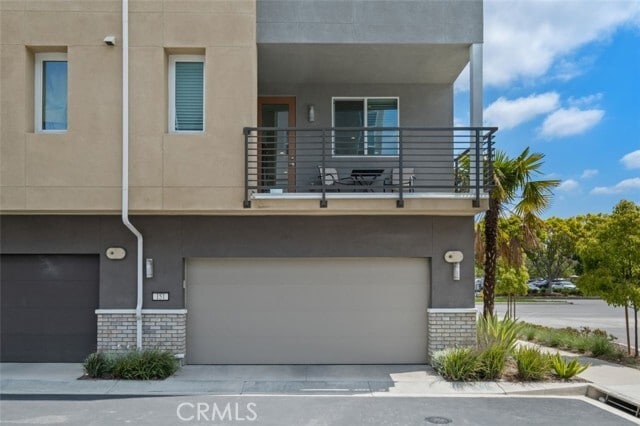 Building Photo - 151 Steely