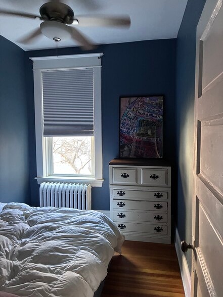 bedroom 2 - 31 Spring St